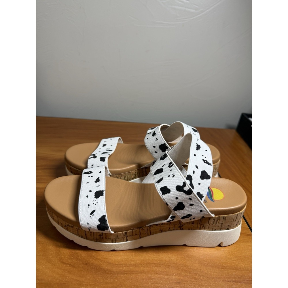 NWOT Maui Island Cow Print Platform Sandals Women's Size 9M Strappy Wedge Boho